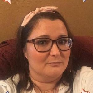 Meet your Posher, Lacey